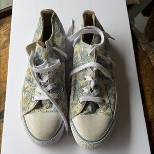 Airwalk Men's Floral Canvas Low-Top Sneakers in Blue and Cream